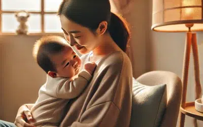 Pourquoi mon bébé frotte son visage contre moi ?